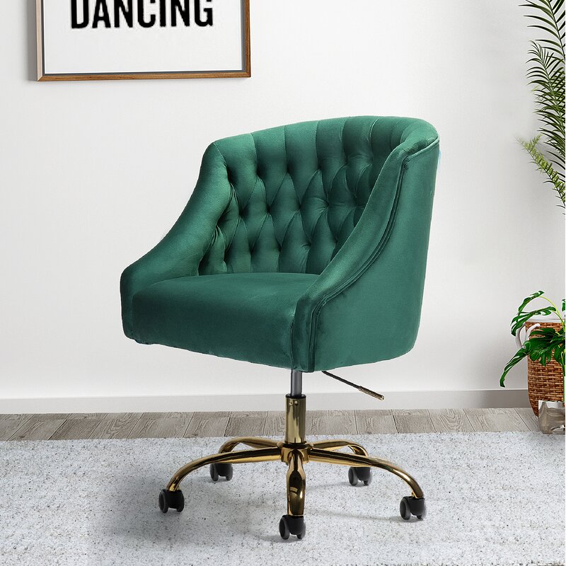 kelly clarkson task chair