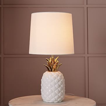 Park Hill Southern Classic Collection Metal Pineapple Distressed White Table  Lamp