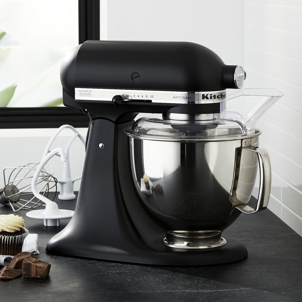 KitchenAid ® Artisan® Series Matte Black 5-Quart Tilt-Head Stand Mixer -  Crate and Barrel | Havenly, image size:1000x1000