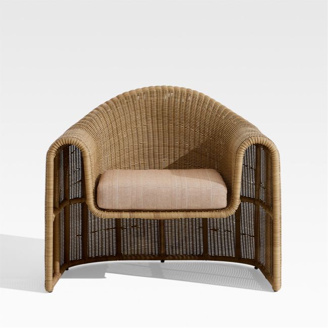 outdoor wicker lounge chair